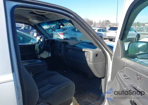 2004 Chevrolet Silverado 1500 Ls from USA, damaged, VIN 2GCEC13T641378116